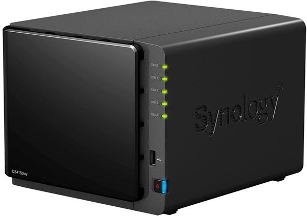 Сетевое хранилище Synology DS415play имеет четыре отсека для накопителей