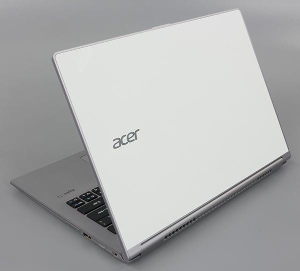 Ультрабук Acer Aspire S3-392G-54206G50tws (NX.MDWER.002)