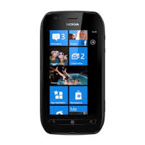 Смартфон Nokia Lumia 710, 1.4ГГц, 8GB, 3.7" 800*480, GSM/3G, BT, WiFi, камера 5Мпикс, Zoom 4x, Windows Phone OS 7.5, 62*119*12мм 126г, 400/6.9ч, черный