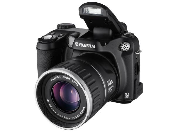 Фотоаппарат цифровой Fujifilm S5600, 5Mpix, Zoom 10x/3x, TFT 1.8", ТВ выход, USB2.0, xD-Picture card 16M